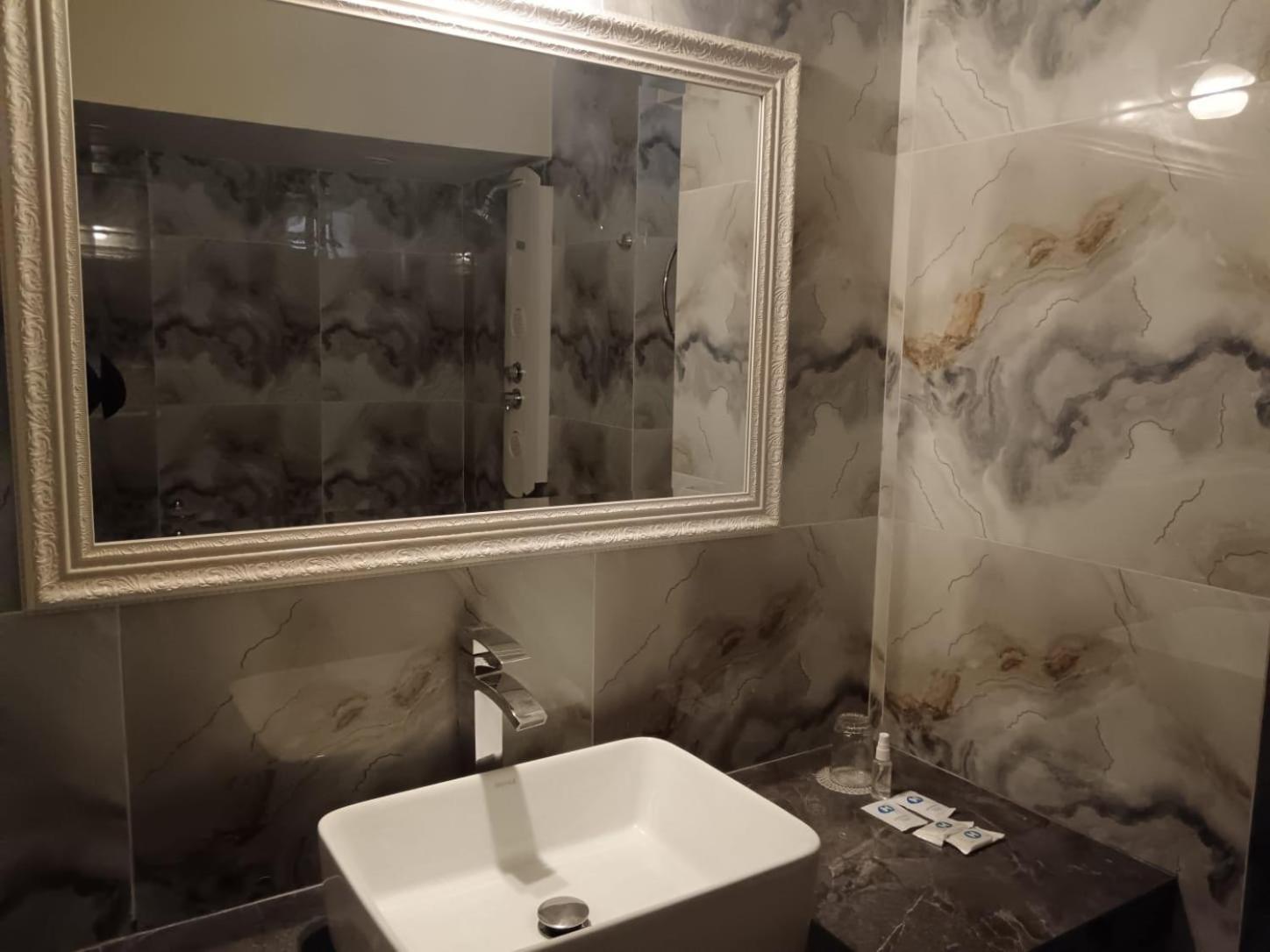 Hotel Paradis Suite クスコ エクステリア 写真